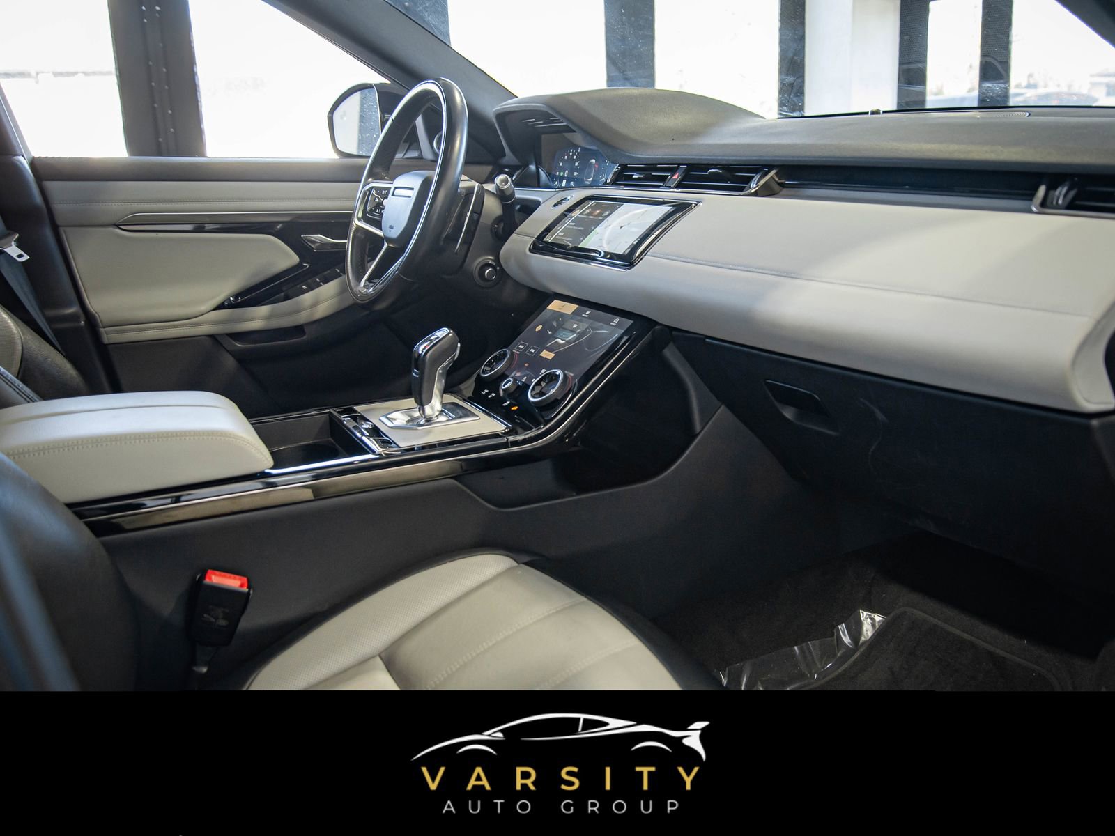 Used 2021 Land Rover Range Rover Evoque R-Dynamic S AWD/4WD image 20