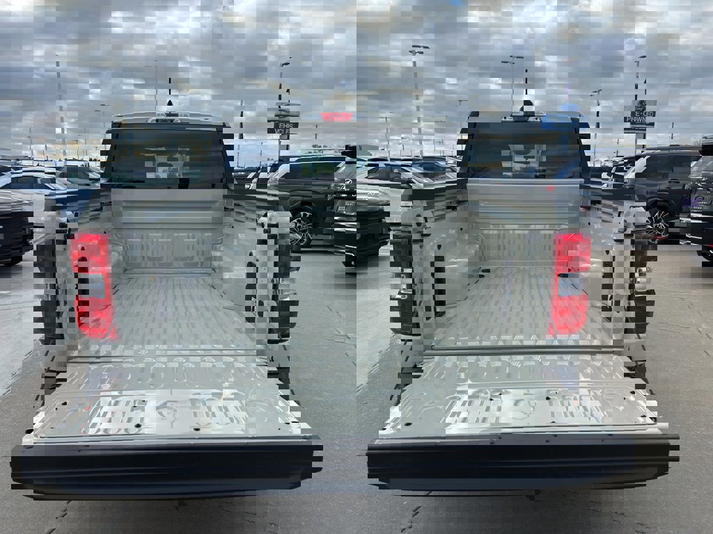 New 2025 Ford Maverick XLT w/ XLT Luxury Package image 9