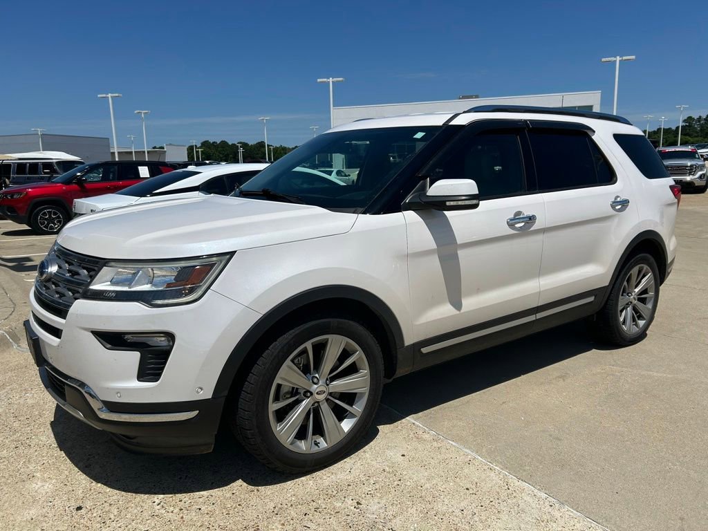 Used 2018 Ford Explorer Limited w/ Equipment Group 301A FWD image 14