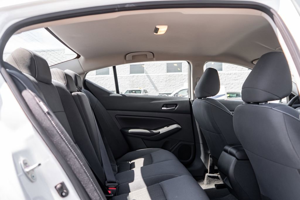 Used 2022 Nissan Altima 2.5 S FWD image 13