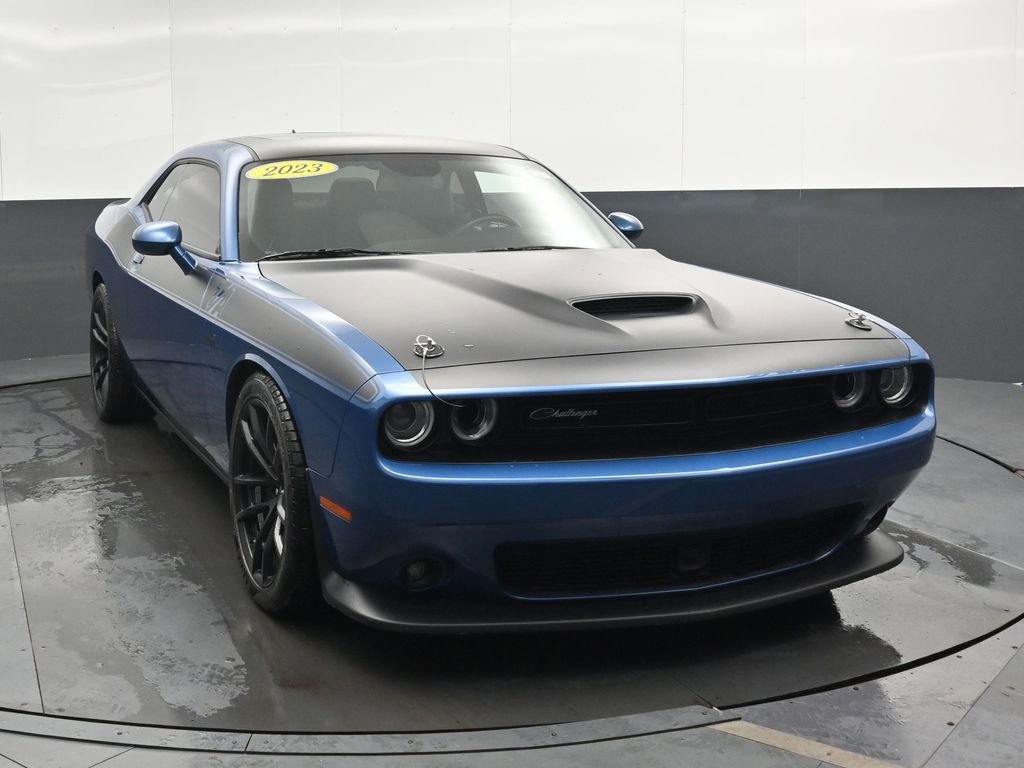 Used 2023 Dodge Challenger R/T Scat Pack w/ T/A Package image 4