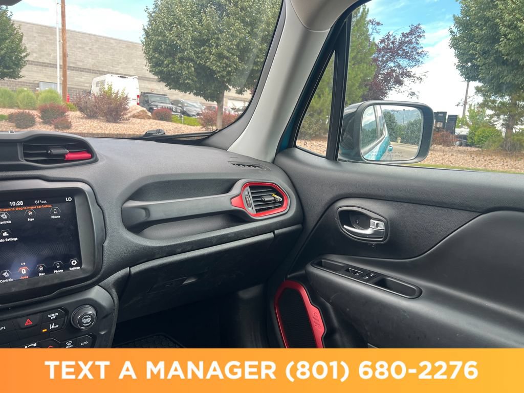 Used 2022 Jeep Renegade Trailhawk AWD/4WD image 26