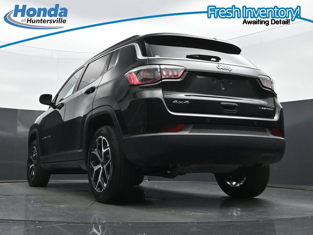 Used 2025 Jeep Compass Limited AWD/4WD image 31