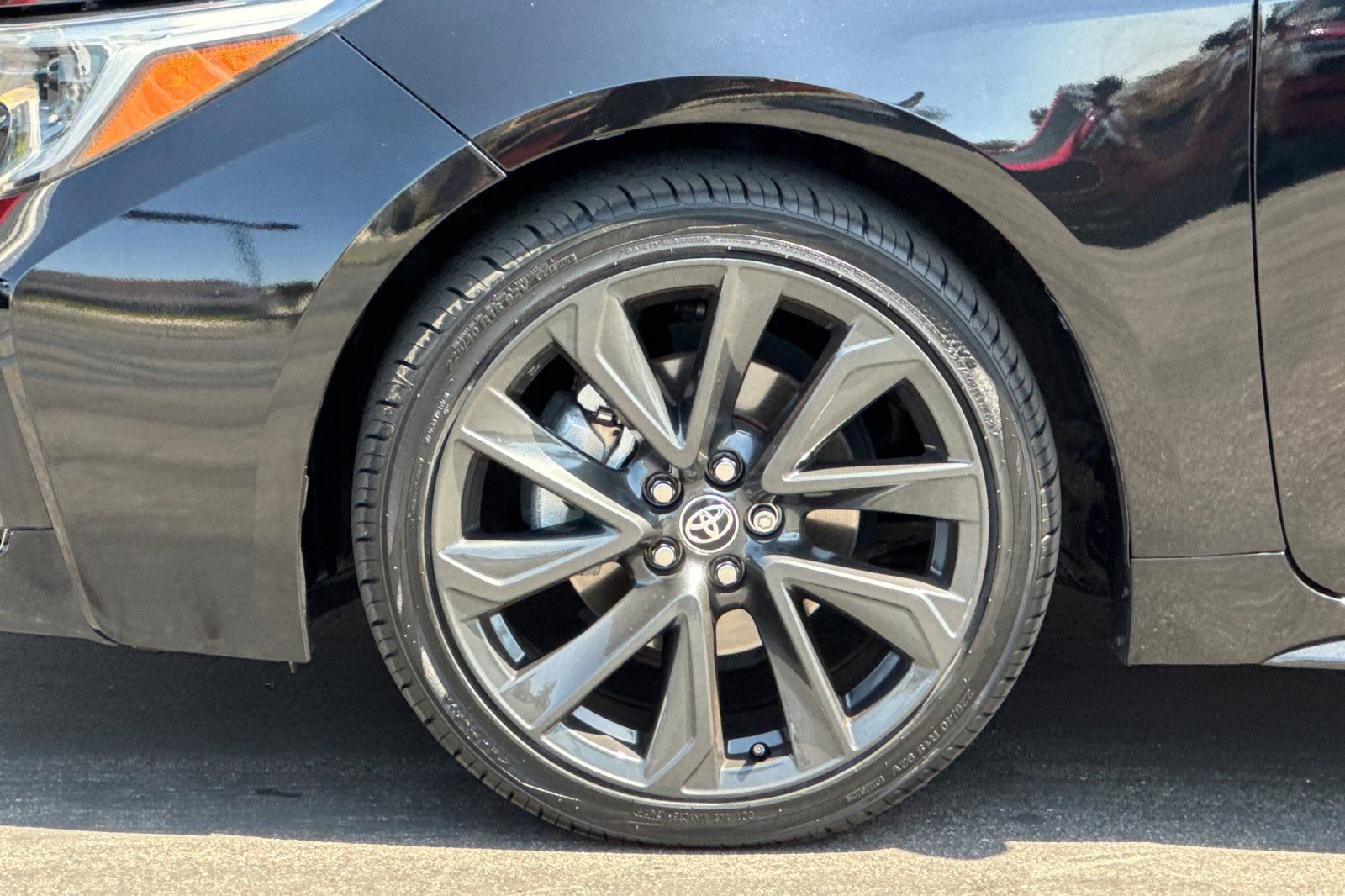 Certified 2023 Toyota Corolla SE w/ SE Premium Package image 34