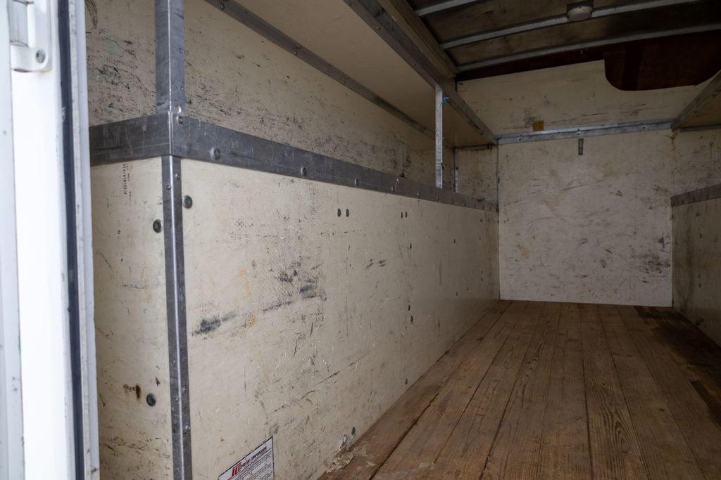 Used 2014 Chevrolet Express 3500 RWD image 19