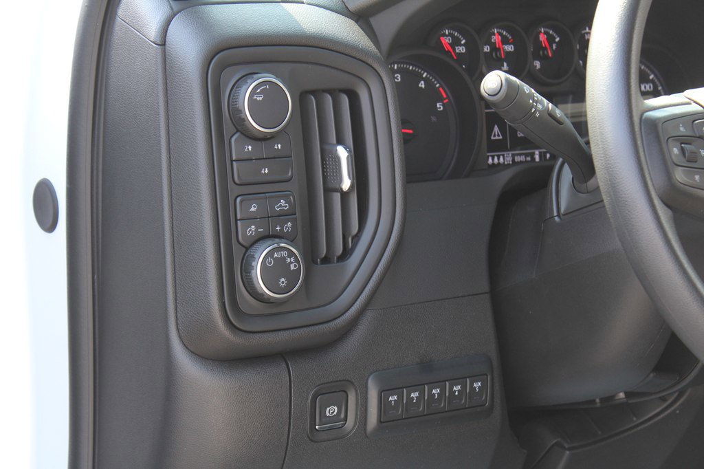 Used 2025 Chevrolet Silverado 2500 Custom w/ Custom Value Package AWD/4WD image 14