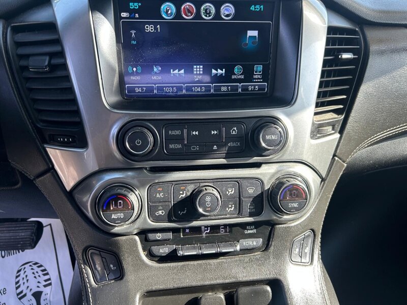 Used 2020 Chevrolet Suburban LT AWD/4WD image 19