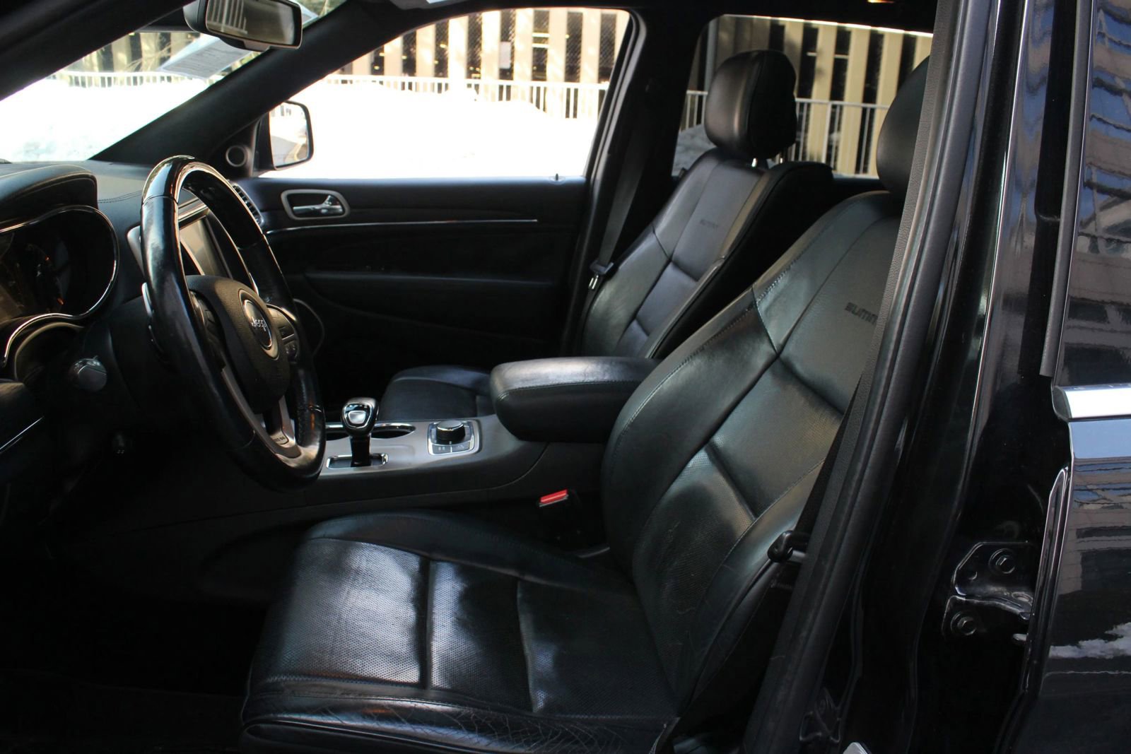 Used 2014 Jeep Grand Cherokee Summit image 13