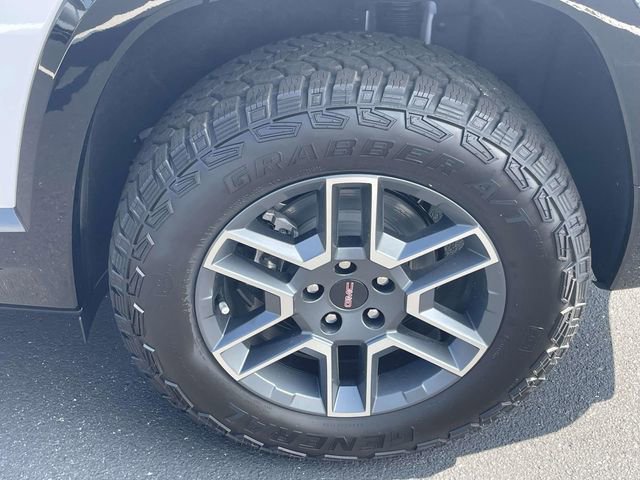 New 2026 GMC Terrain AT4 AWD/4WD image 9