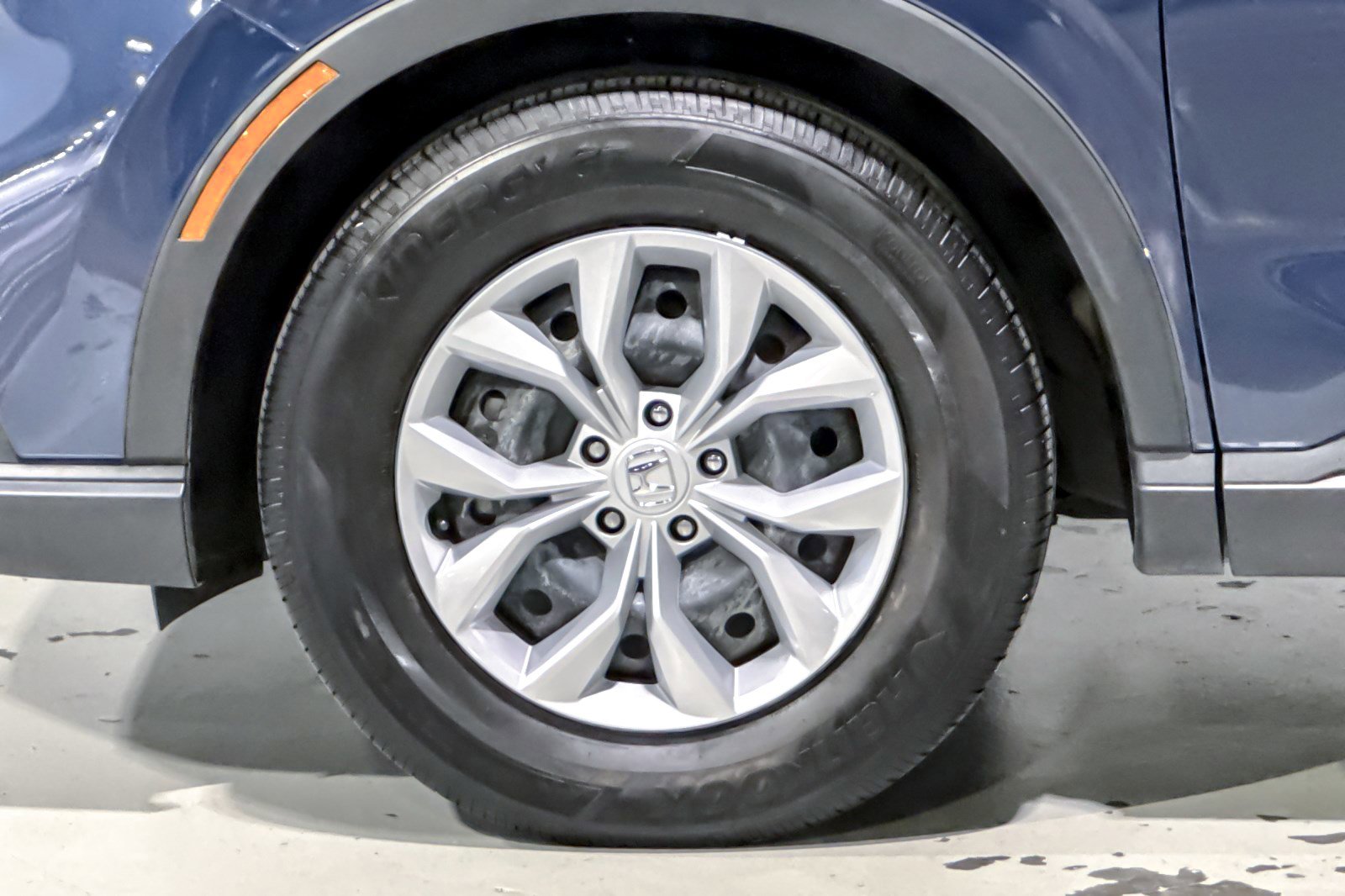 Used 2024 Honda CR-V LX image 12
