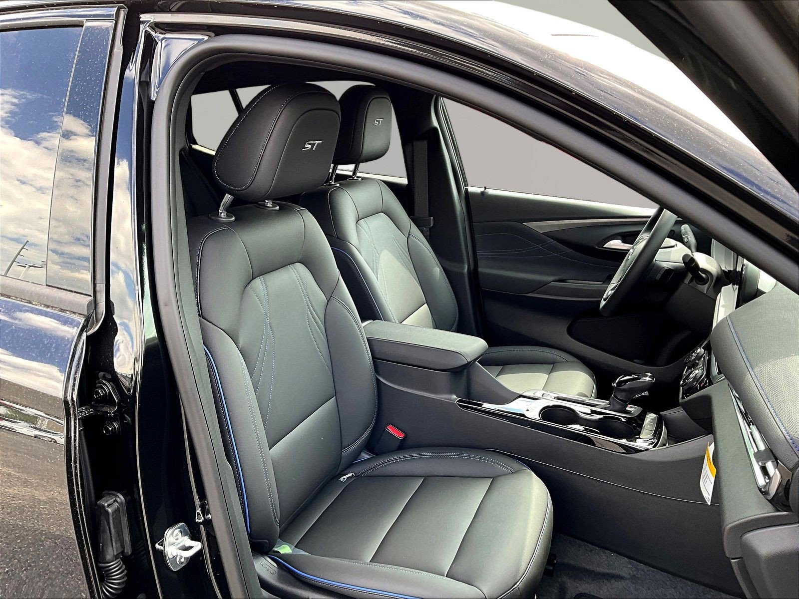 New 2026 Buick Envista Sport Touring w/ Convenience I Package FWD image 10