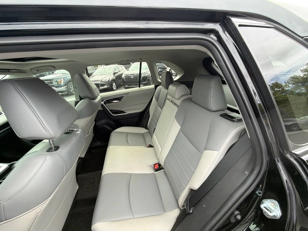 Used 2021 Toyota RAV4 XLE Premium AWD/4WD image 12