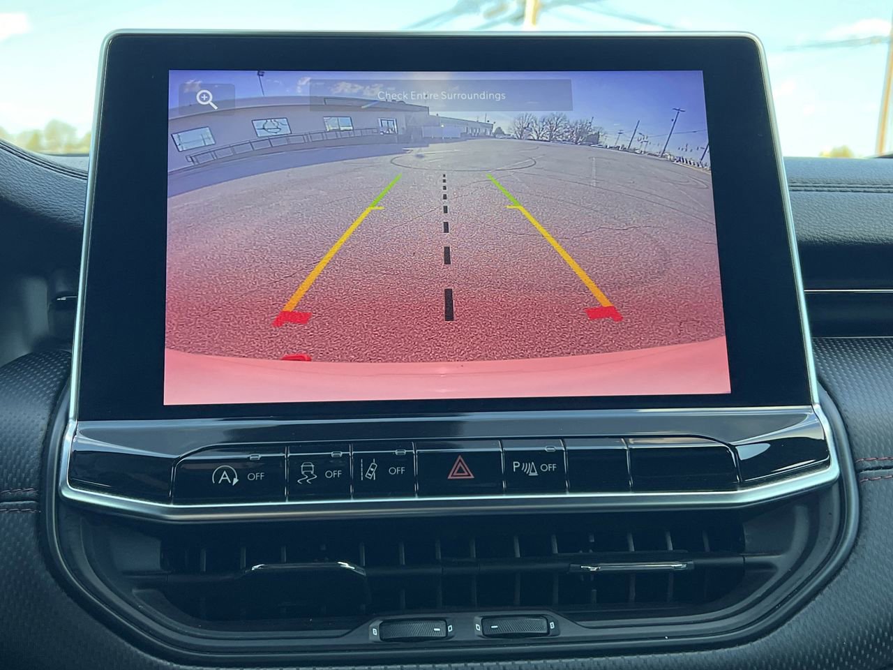 Used 2023 Jeep Compass Trailhawk image 3