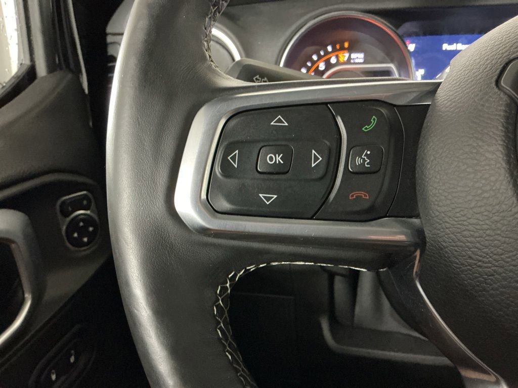 Used 2020 Jeep Gladiator Overland AWD/4WD image 16