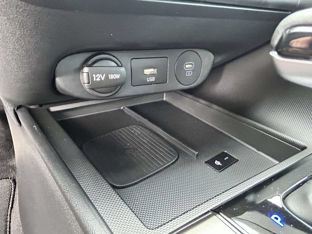Certified 2026 Hyundai Elantra Sport FWD image 18