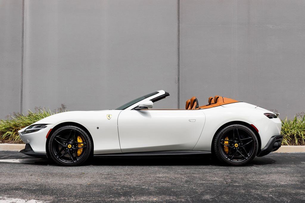 Used 2025 Ferrari Roma Spider image 2