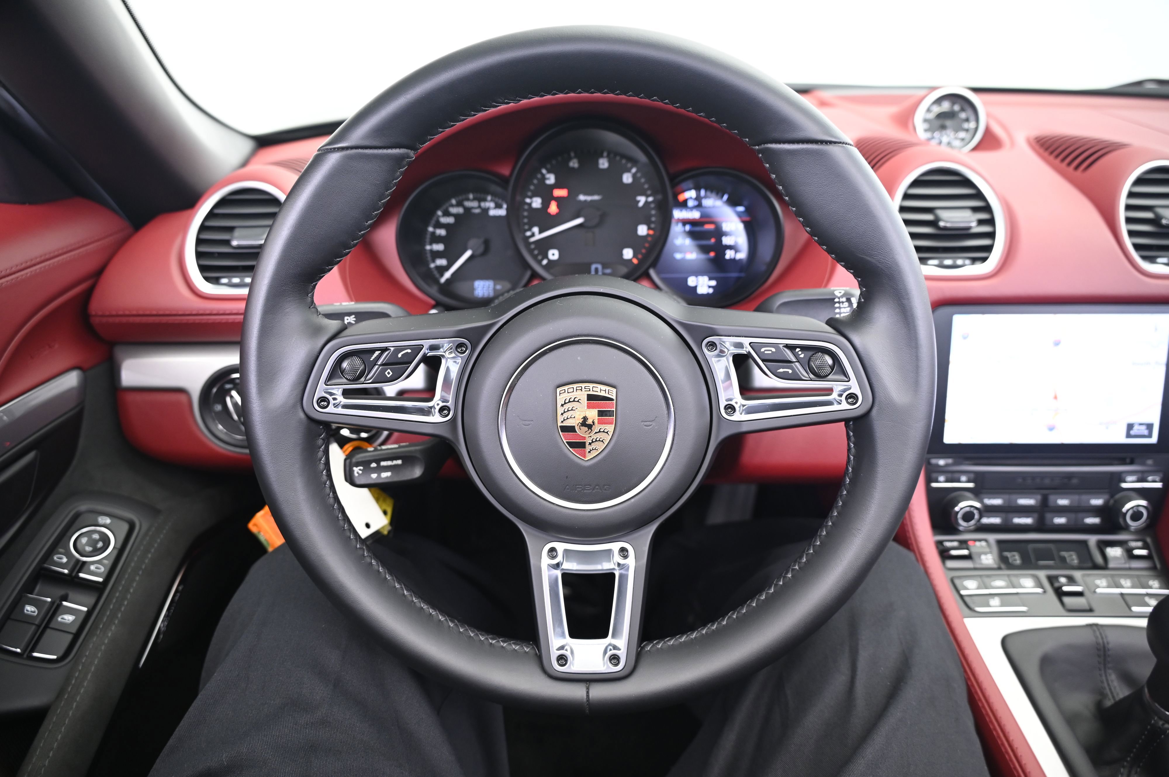 Used 2022 Porsche 718 Boxster Spyder image 37