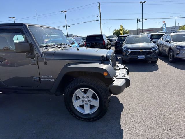 Used 2018 Jeep Wrangler Sport AWD/4WD image 4