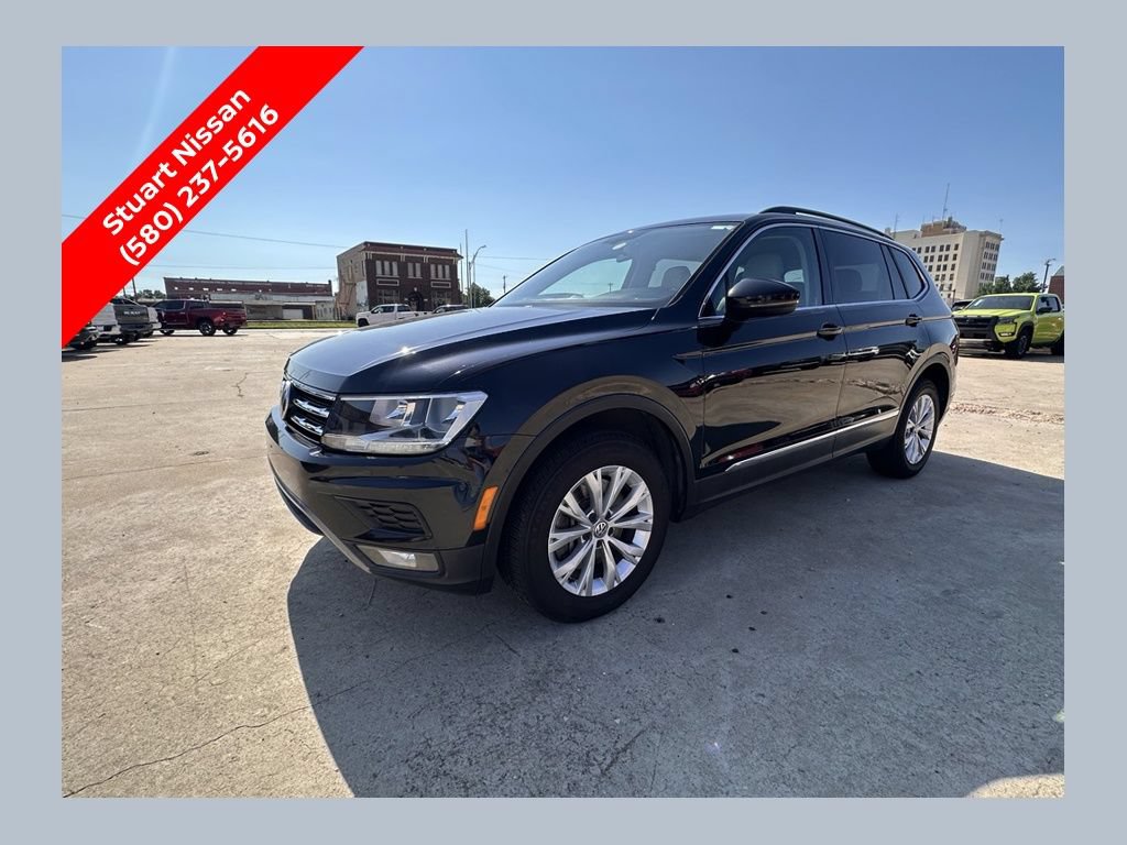 Used 2018 Volkswagen Tiguan SE w/ Front Fog Lights Package FWD 360° Tour