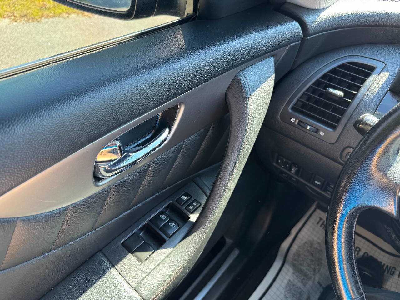 Used 2017 INFINITI QX70 2WD image 48