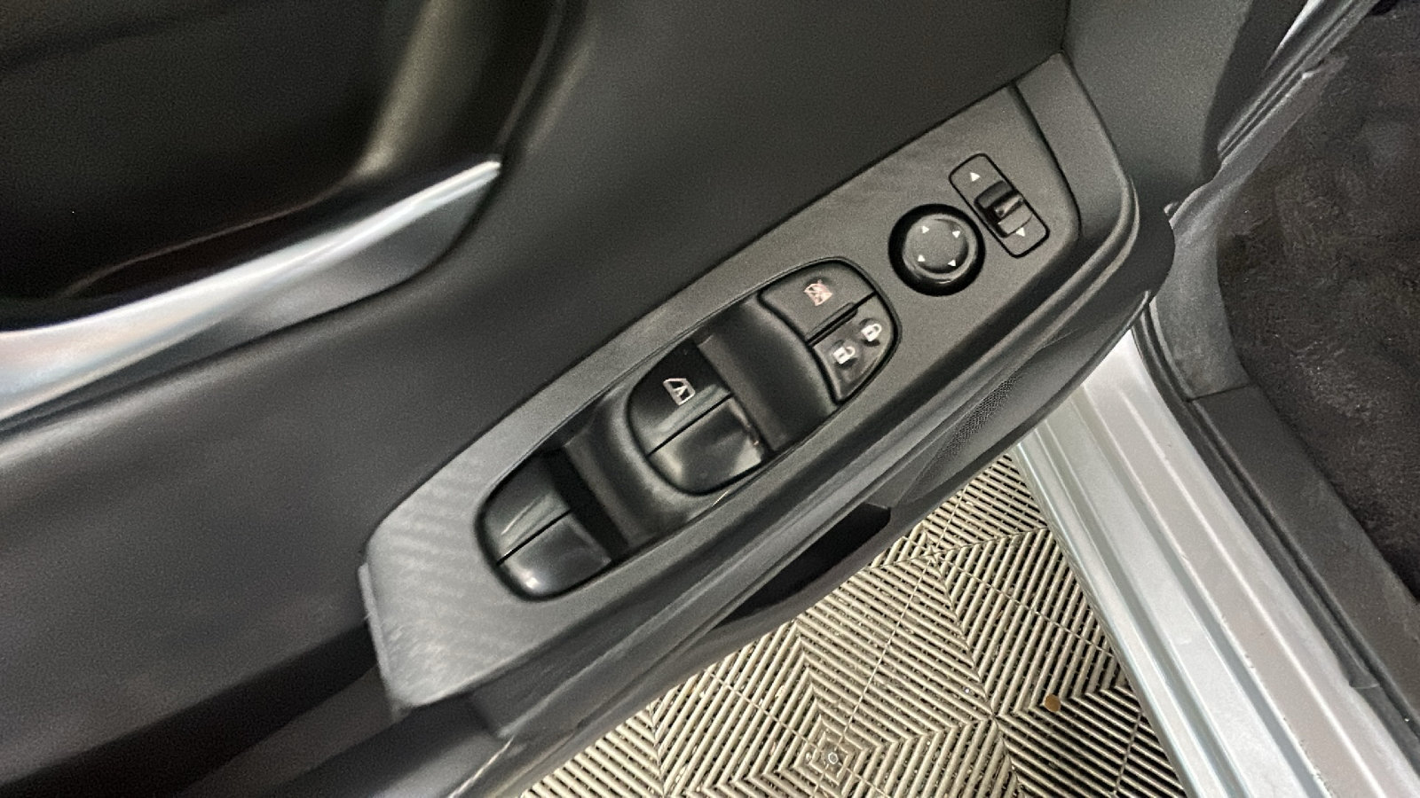 Used 2023 Nissan Sentra SV w/ All-Weather Package FWD image 12