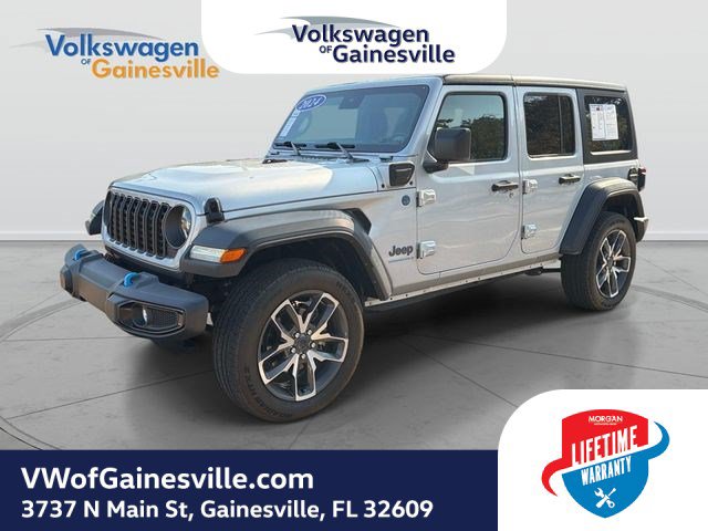Used 2024 Jeep Wrangler Unlimited w/ Convenience Group AWD/4WD image 8