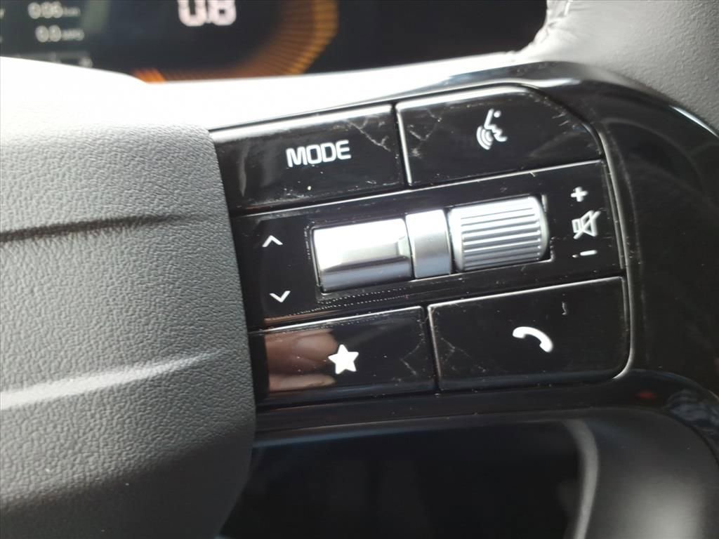 New 2026 Kia Sorento LX FWD image 23