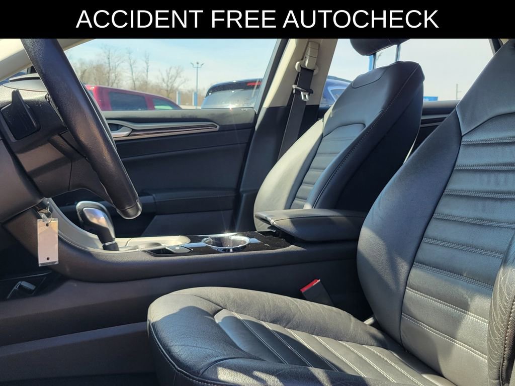 Used 2016 Ford Fusion SE w/ Equipment Group 202A image 15