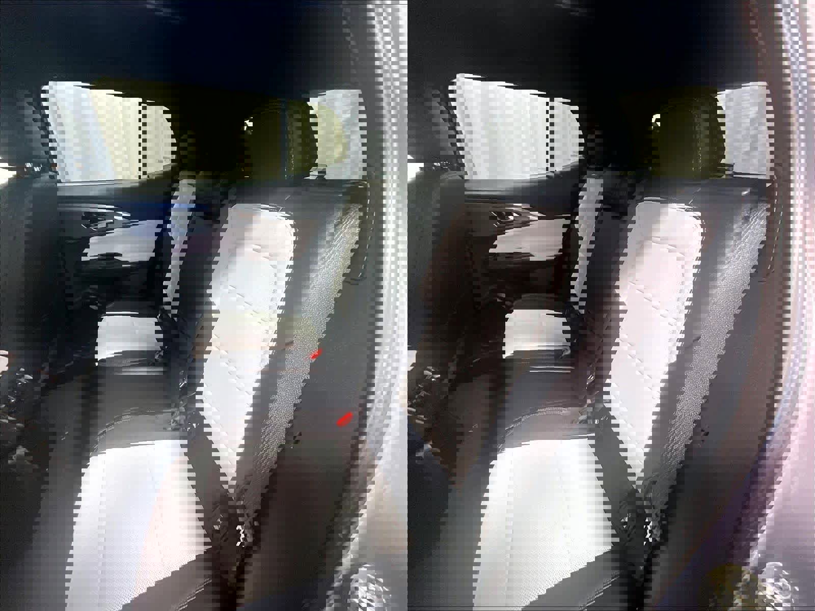 Used 2025 Chevrolet Equinox EV LT image 15