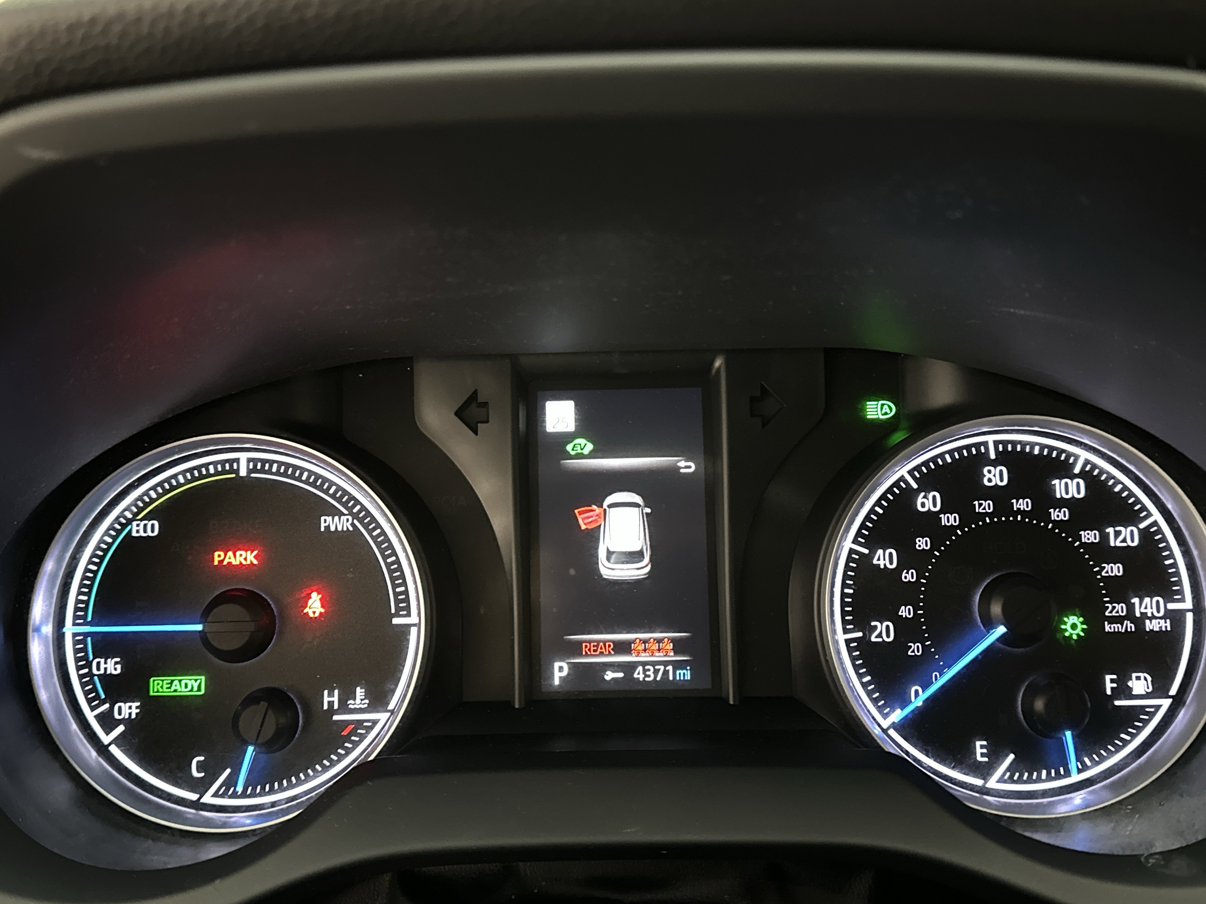 Used 2022 Toyota Venza LE image 24