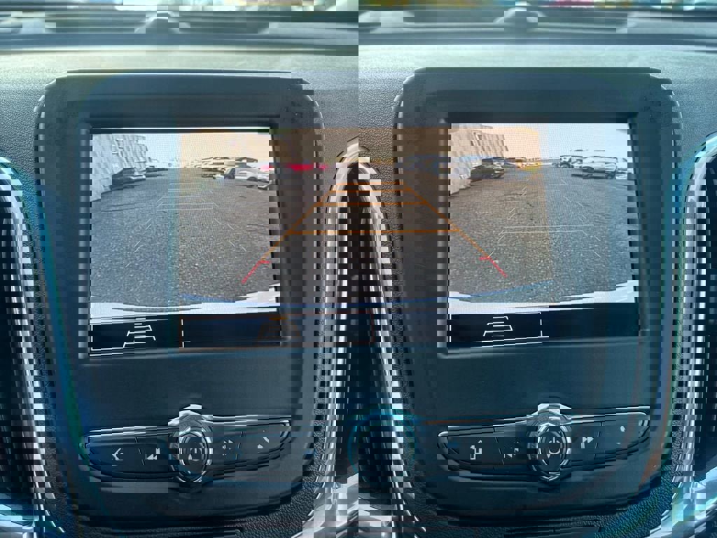 Used 2024 Chevrolet Equinox LT image 18