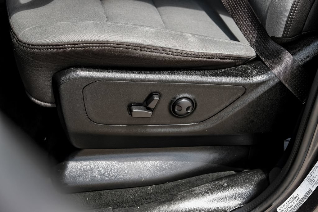 Used 2022 RAM 1500 Lone Star AWD/4WD image 35