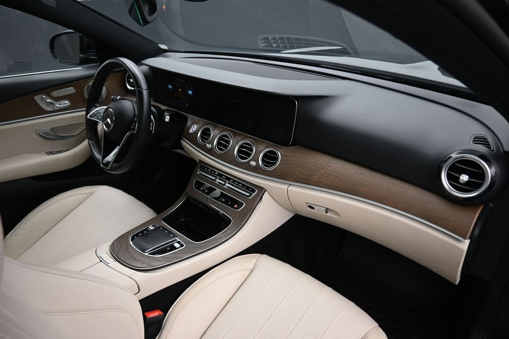 Used 2022 Mercedes-Benz E 350 Sedan w/ AMG Line Exterior image 48