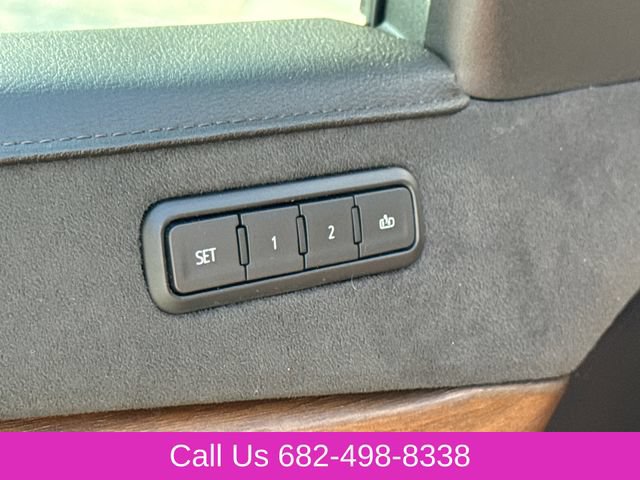 Used 2020 Cadillac Escalade Premium Luxury AWD/4WD image 23