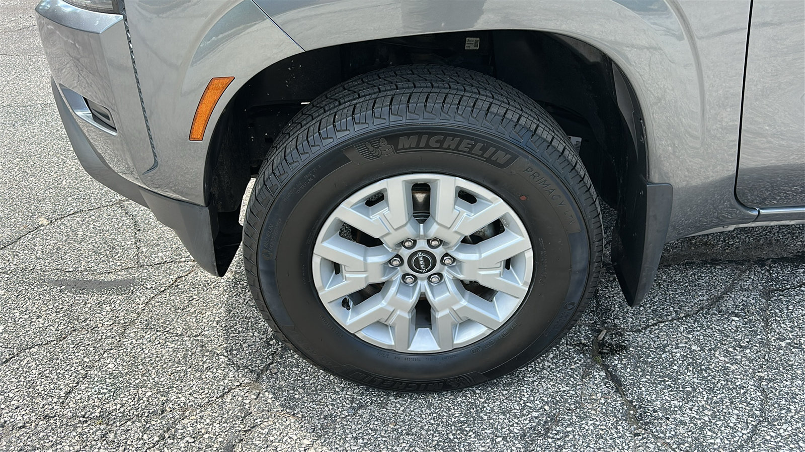 Used 2022 Nissan Frontier SV AWD/4WD image 8
