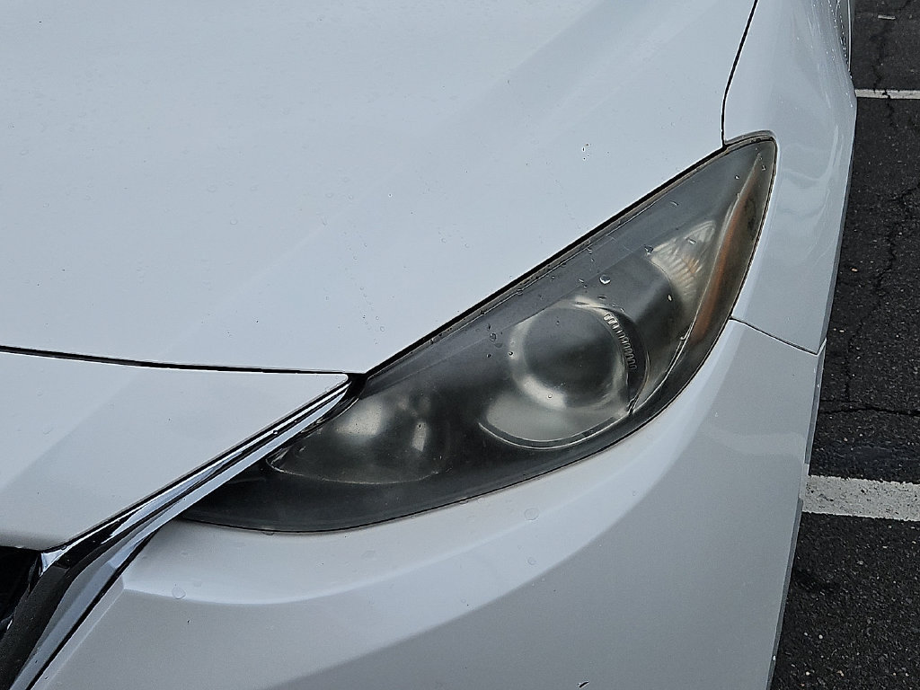 Used 2016 MAZDA MAZDA3 i Sport FWD image 10