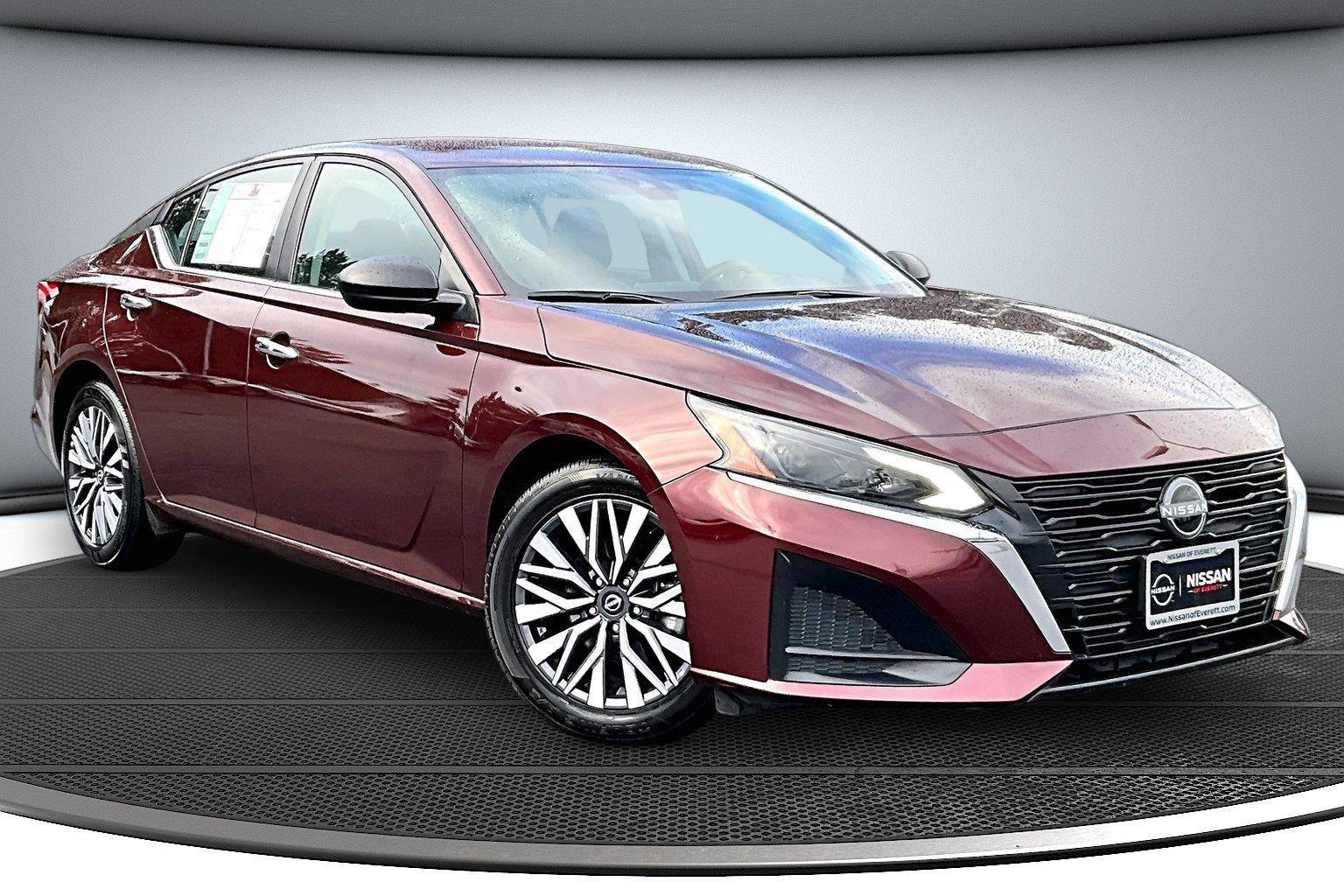 Used 2025 Nissan Altima 2.5 SV FWD image 1