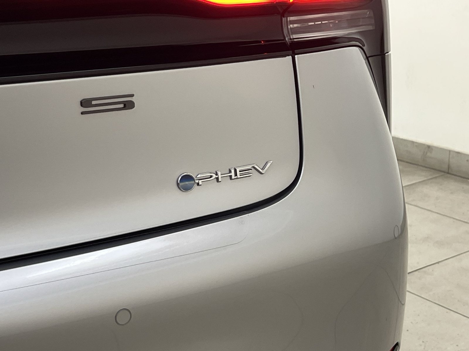 Used 2026 Toyota Prius Plug-In Hybrid FWD image 28