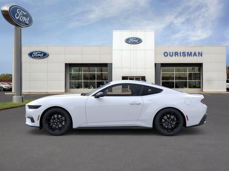 New 2025 Ford Mustang Coupe image 4