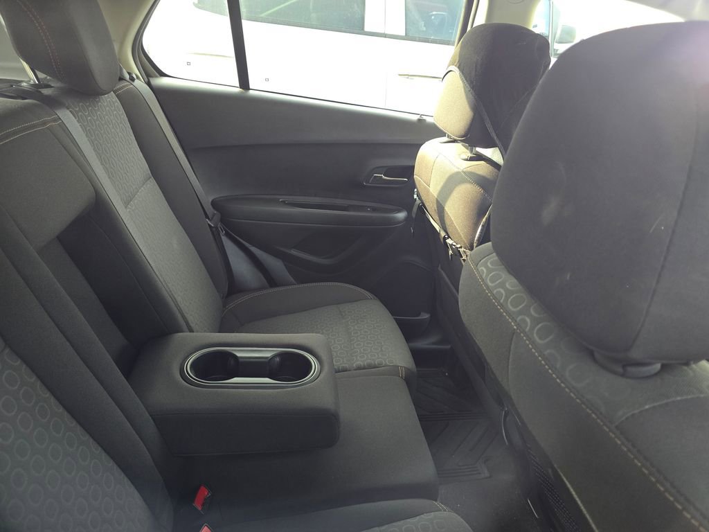 Used 2020 Chevrolet Trax LS w/ Tint and Cruise Package image 4