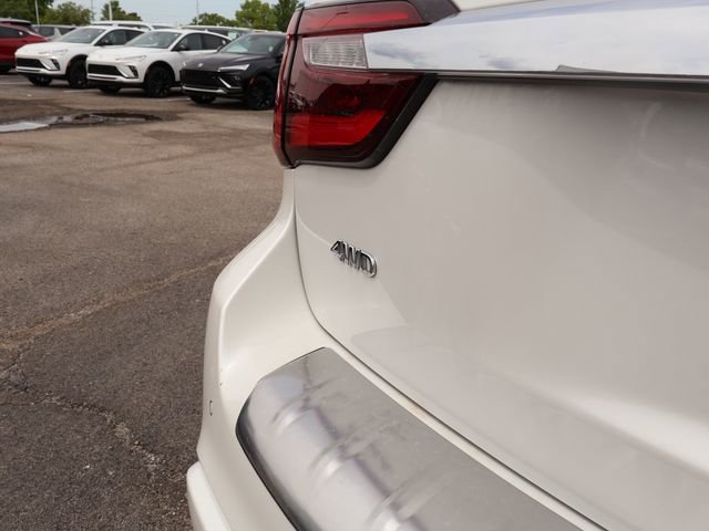 Used 2023 INFINITI QX80 Sensory w/ All-Season Package AWD/4WD image 9