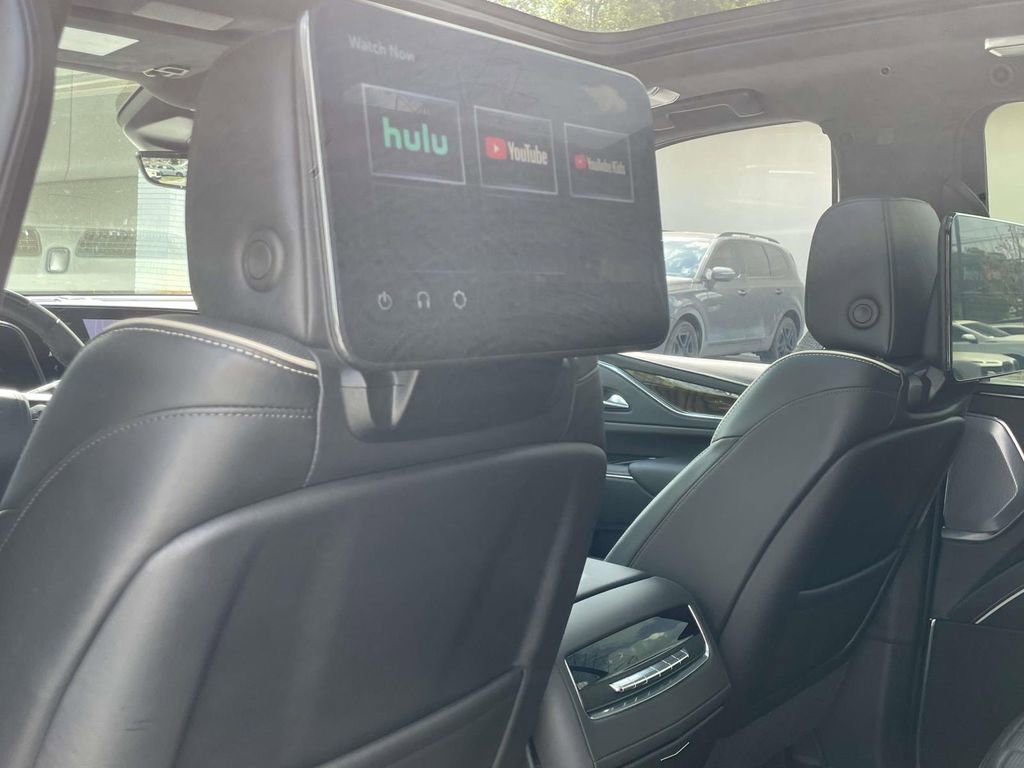 Used 2024 Cadillac Escalade ESV Sport Platinum w/ LPO, ONYX Package image 14