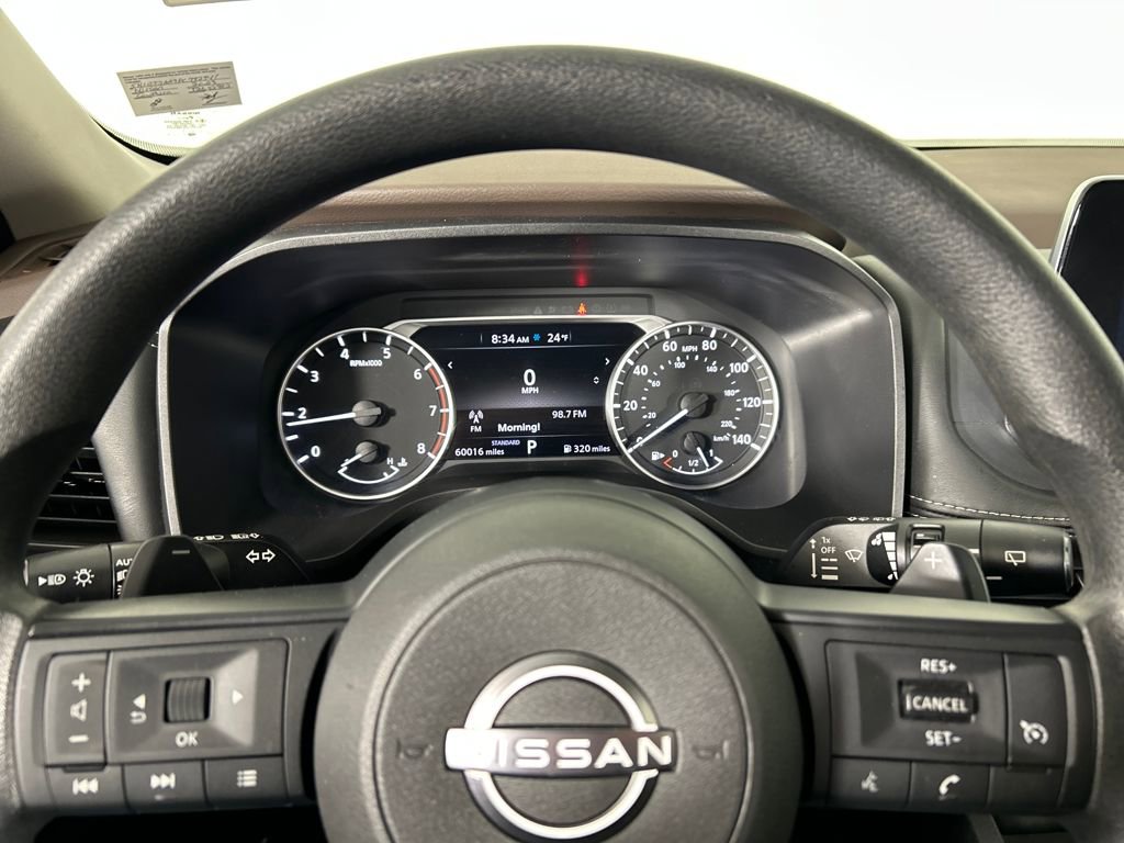 Used 2023 Nissan Rogue S image 12