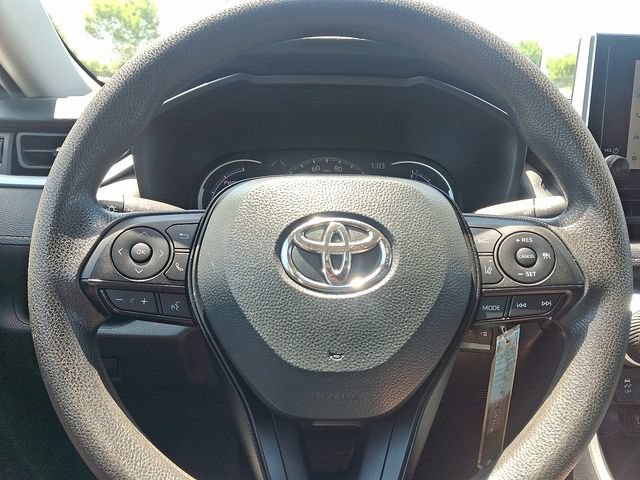 Certified 2025 Toyota RAV4 LE AWD/4WD image 18