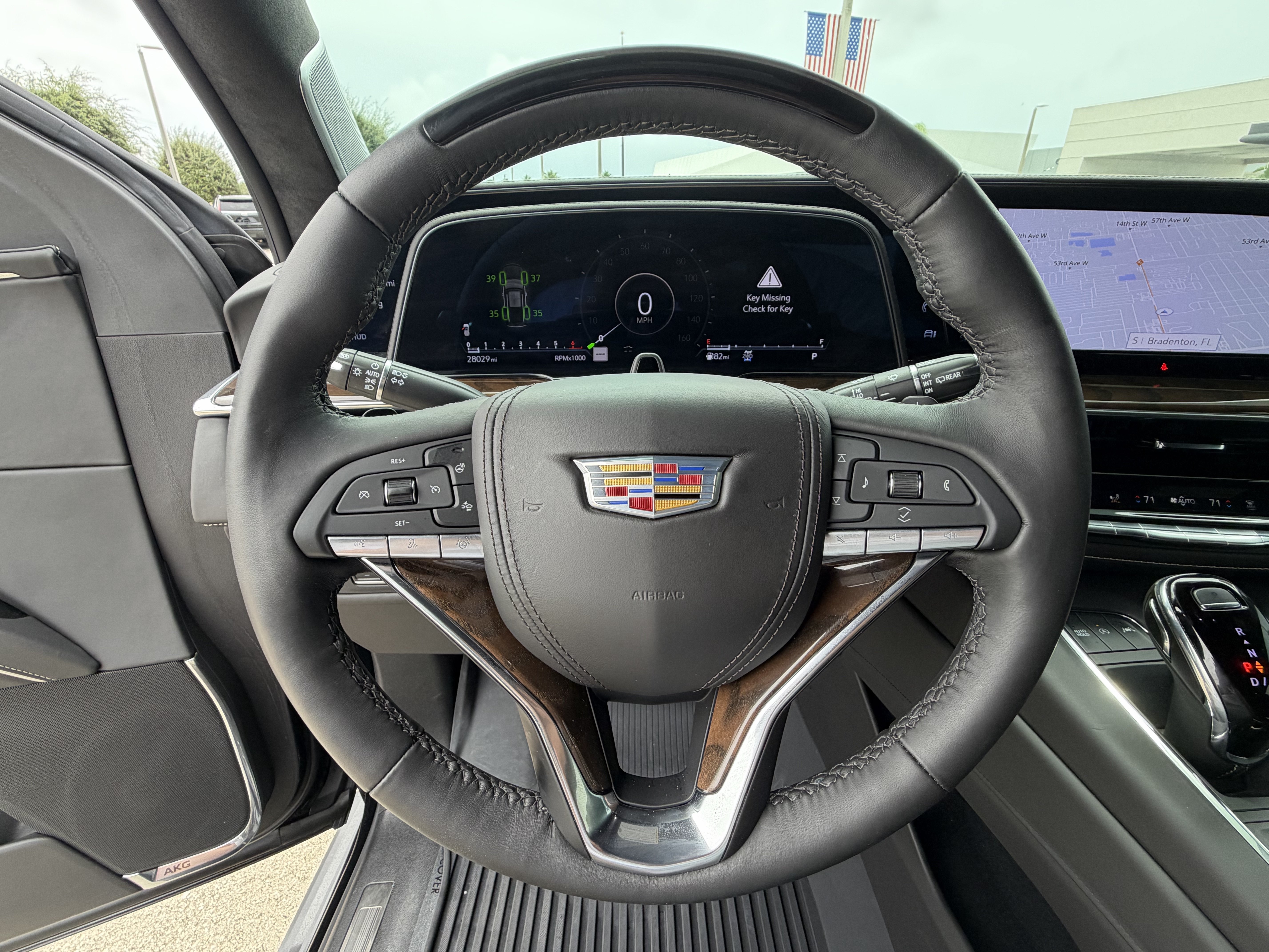 Certified 2024 Cadillac Escalade Sport Platinum w/ LPO, ONYX Package AWD/4WD image 28