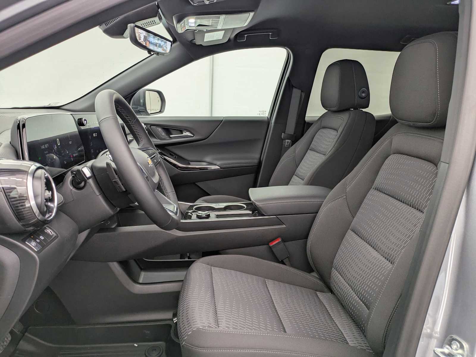 New 2026 Chevrolet Equinox LT image 16