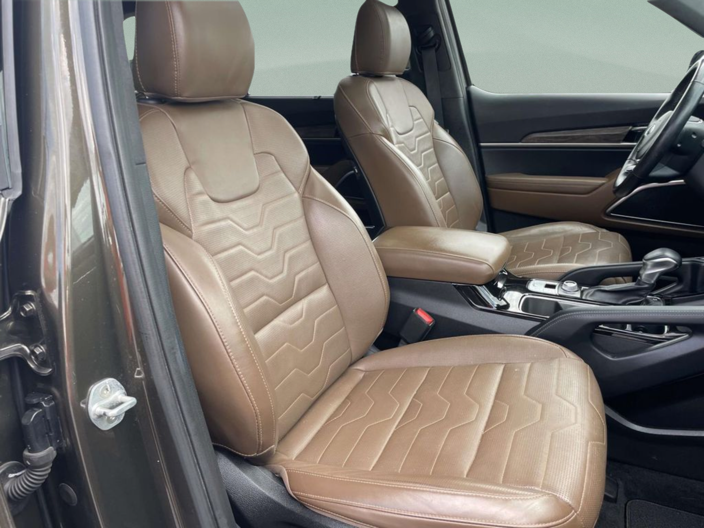 Used 2021 Kia Telluride SX w/ SX Prestige Package AWD/4WD image 22