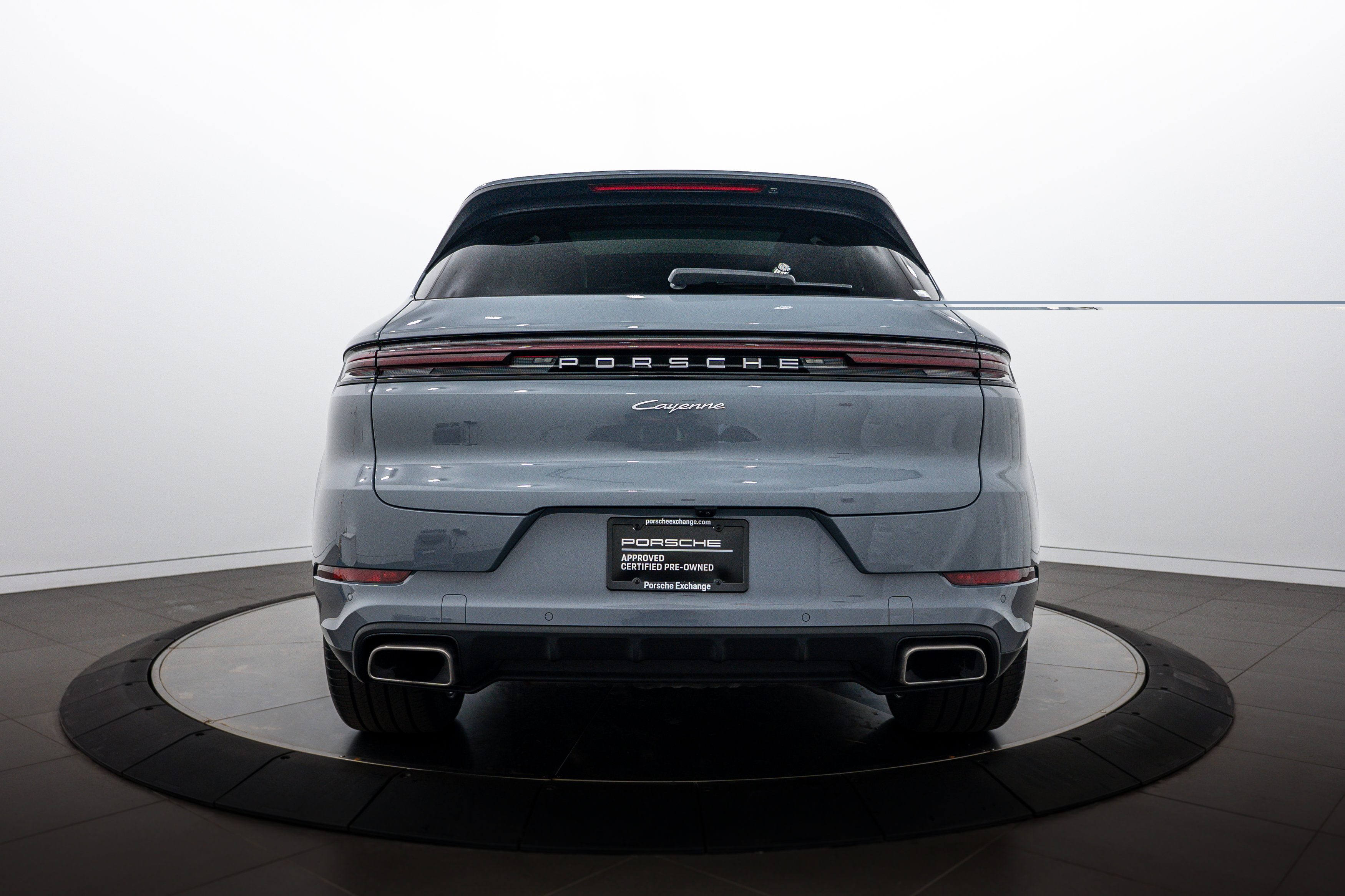 Certified 2026 Porsche Cayenne AWD/4WD image 6