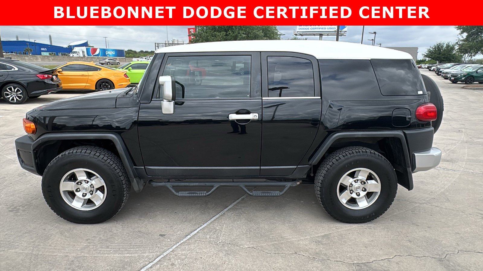 Used 2010 Toyota FJ Cruiser 4WD image 8