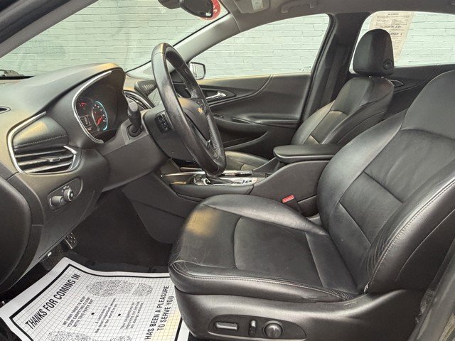 Used 2017 Chevrolet Malibu Hybrid w/ Leather Package image 10